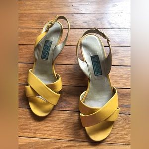 Gucci vintage 1980s slingback leather sandals yellow 36B